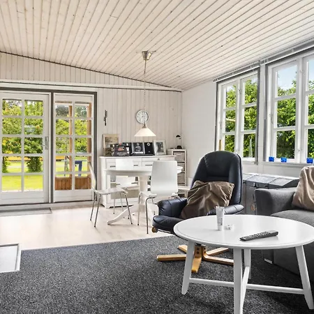 Pet Friendly In With Wifi Hébergement de vacances Rødby
