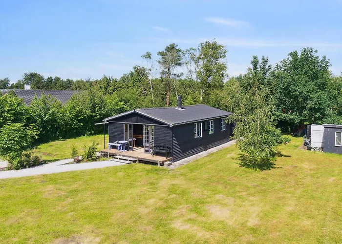 Pet Friendly In With Wifi Rødby